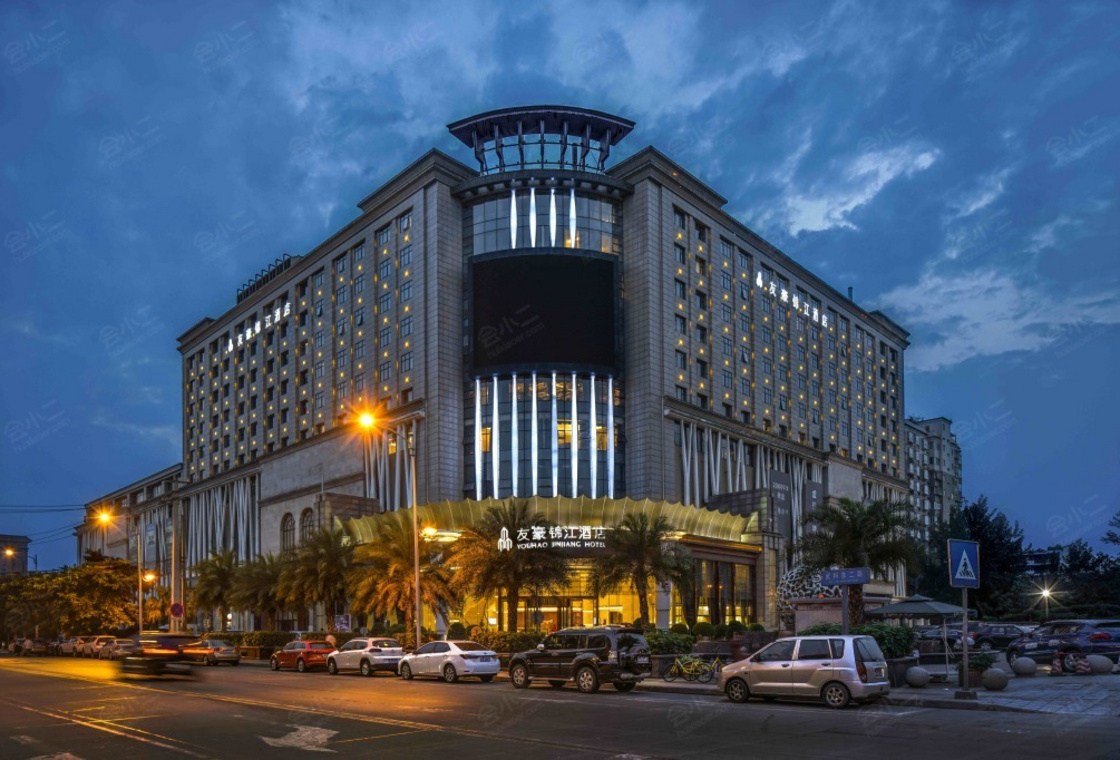 Panda Experience in Chengdu